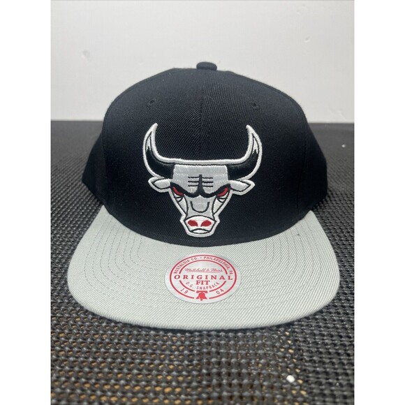 MITCHELL & NESS CHICAGO BULLS ORIGINAL FIT SNAPBACK ADJUSTABLE HAT CAP NBA - Picture 1 of 4